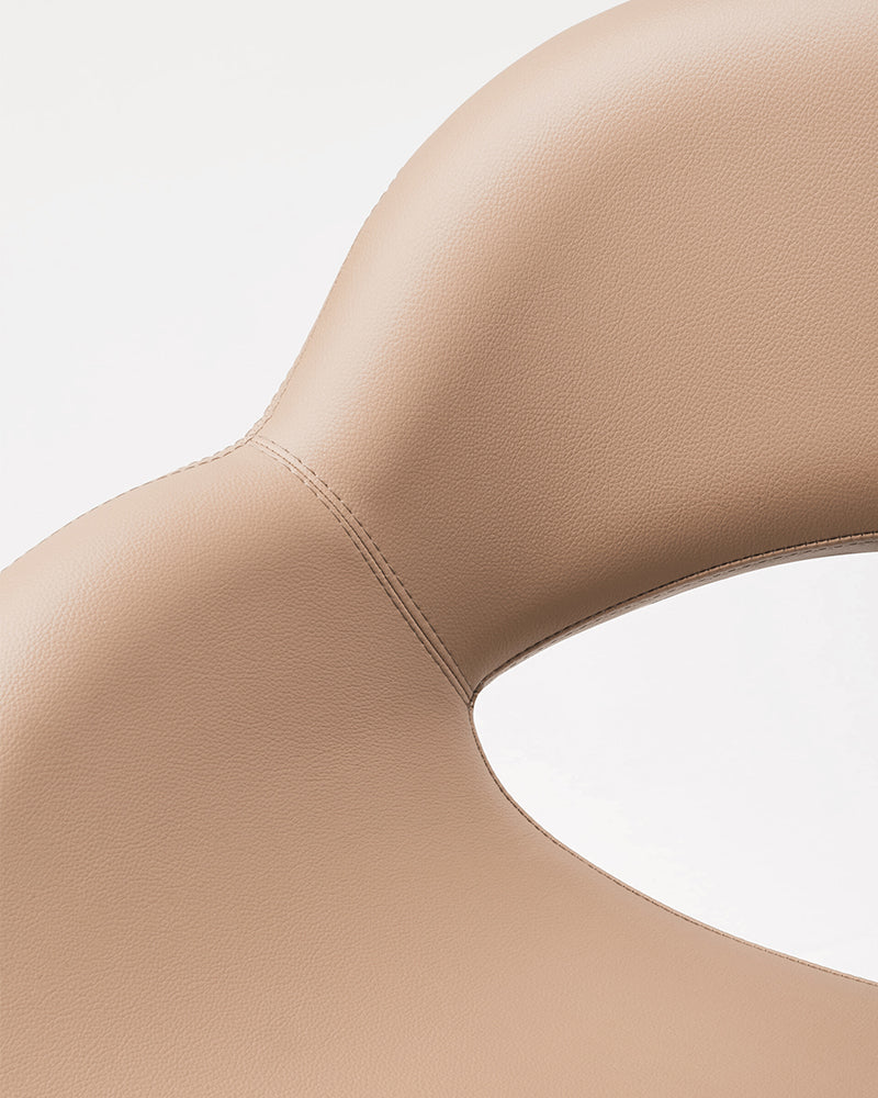 Thea - Beżowy fotel fryzjerski z czystą podstawą płaską